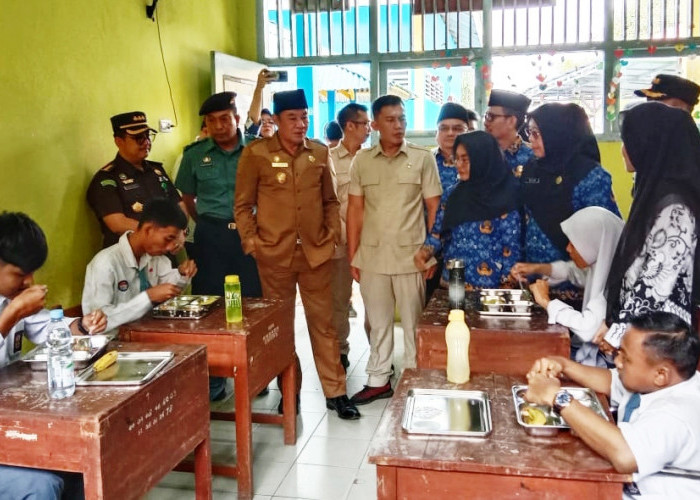 Siswa SLB Provinsi Bengkulu Minta Menu Ayam Krispy di Program MBG