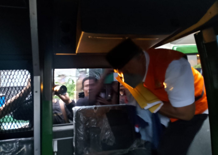 Ahmad Kanedi Ditahan Jaksa, Mantan Sekda Pemkot Bengkulu Ikut Diperiksa