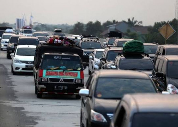 Musim Mudik dan Jalan Rusak, Pengendara Diimbau Waspada Kondisi Ban