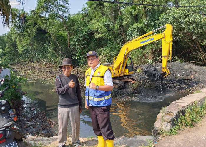 Atasi Banjir Lempuing, Dinas PUPR Kota Bengkulu Normalisasi Drainase di Kawasan Empang
