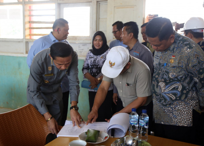 38 Sekolah di Kaur Direvitalisasi, Bupati Gusril Pausi Mulai dari SDN 125 dan SMPN 30 Satu Atap