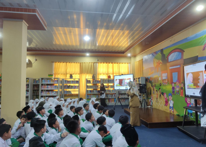 Keseruan Anak SD MI Humaira Kota Bengkulu Ikuti Story Telling di Perpustakaan Provinsi Bengkulu