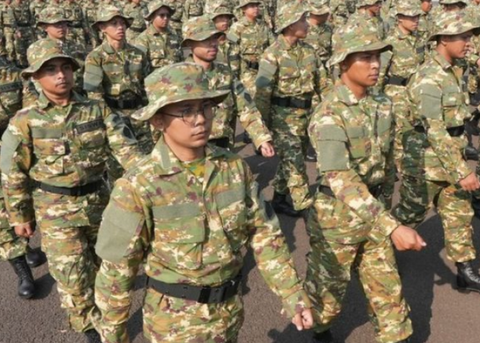 DPR Desak Kemhan Hentikan Latsarmil Calon Manajer Kopdes Merah Putih
