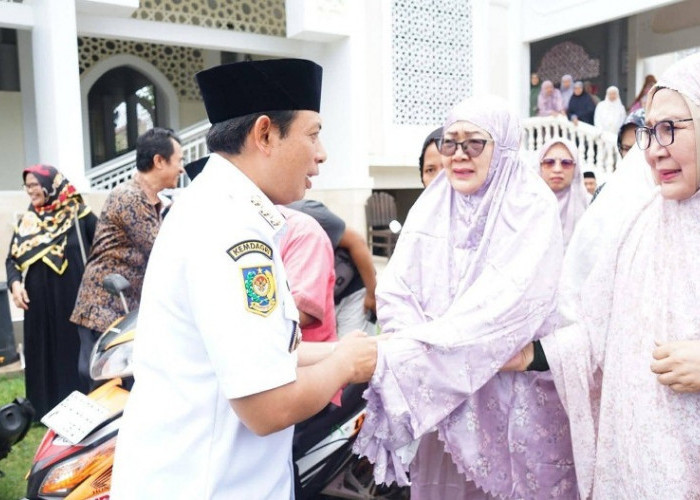Walikota Ikut Salat Jenazah di Muara Bangkahulu