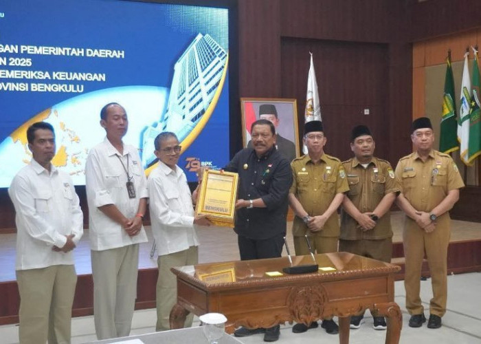 Wujudkan Tata Kelola Bersih, Pemprov Bengkulu Serahkan LKPD 2025  ke BPK RI