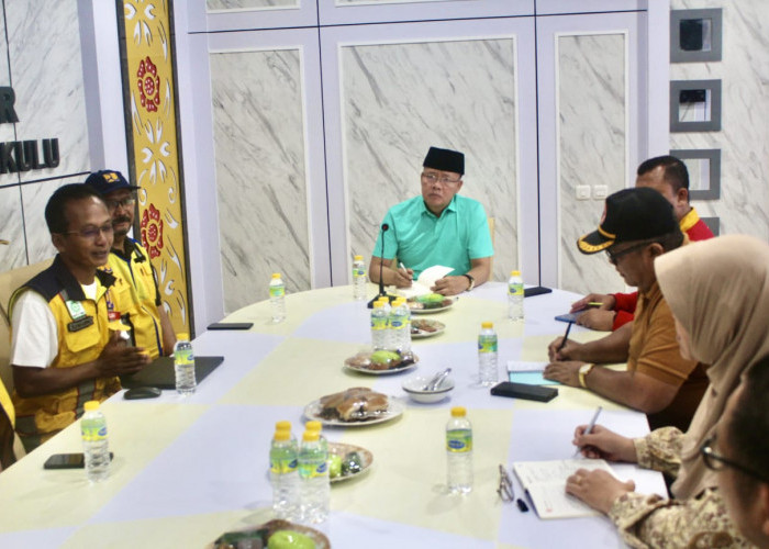 Langkah Cepat Tanggap Gubernur Bengkulu Atasi Jalan Amblas di Kabupaten Benteng