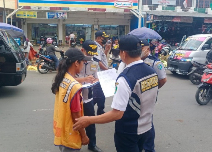  Juru Parkir di Kawasan Pasar Minggu Lakukan Punggutan Liar
