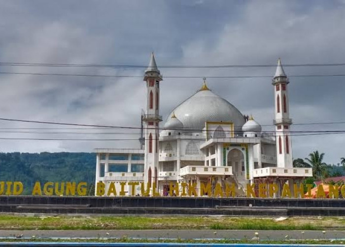 Dana Hibah untuk Masjid Agung   Rp 2 M Digunakan untuk Perehaban