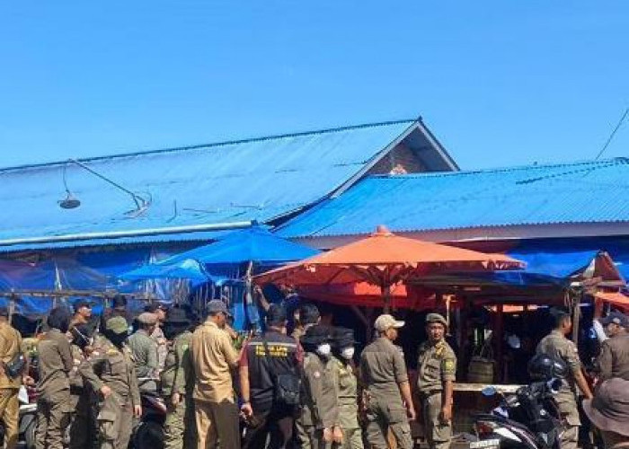 Demi Tertibkan Pedagang, Satpol PP Kota Bengkulu Kembali Turun ke Jalan