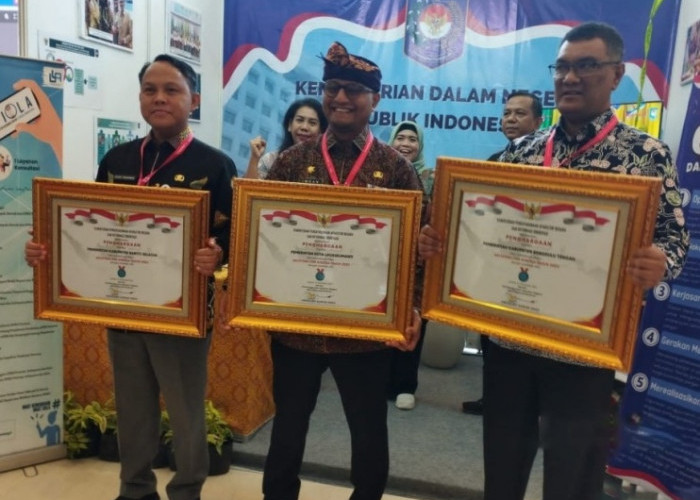  Menteri PAN RB Serahkan Hasil Evaluasi,  SAKIP Bengkulu Tengah Raih Predikat Bagus