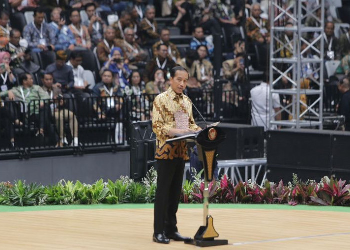 Dihadapan Presiden Jokowi, PLN Paparkan Konsep Transisi Energi Menuju COP28 di Acara Puncak Festival LIKE 2023