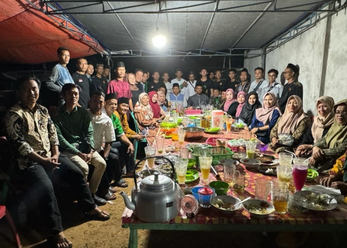 GP Ansor - Banser   dan Fatayat- Garfa Gelar Buka Bersama di Rumah Makan Thania Pagar Agung