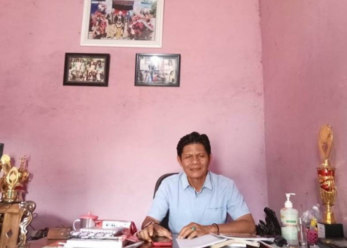 Senangnya, Kades Arga Mulya Diberi Kesempatan Kuliah Oleh Pemerintah Provinsi Bengkulu, Gratis Lagi