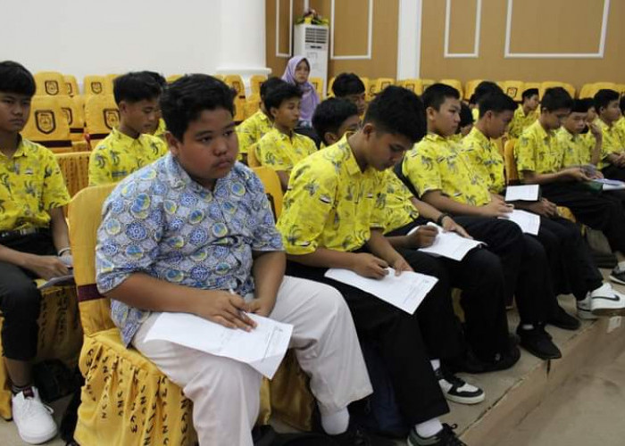 SMPIT Cahaya Robbani Laksanakan Outing Class di Kantor DPRD Kepahiang