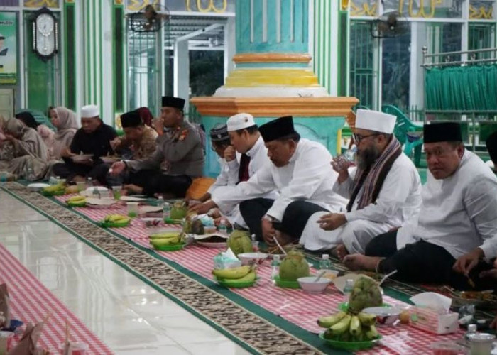 Gubernur Bengkulu Tutup Kunjungan Kerja dengan Buka Bersama di Sungai Rumbai