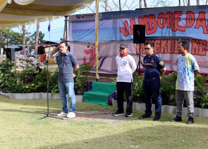 Pemda Kaur  Bersih - Bersih Bumi Perkemahan Jamda VII