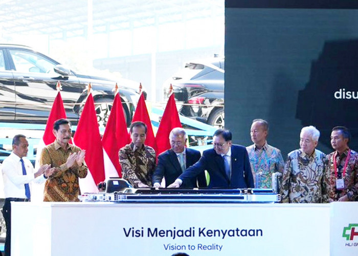 Pemilik Mobil Listrik Jadi Tenang, Presiden Jokowi Sudah Resmikan Pabrik Baterai-Mobil Listrik Terbesar di Asi