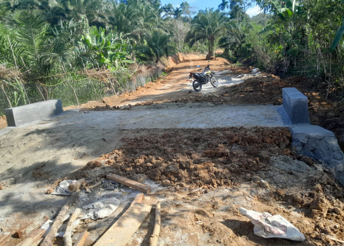 Program TMMD Ke-124 Kodim 0408/BS,Pembuatan Plat Decker Sudah Selesai