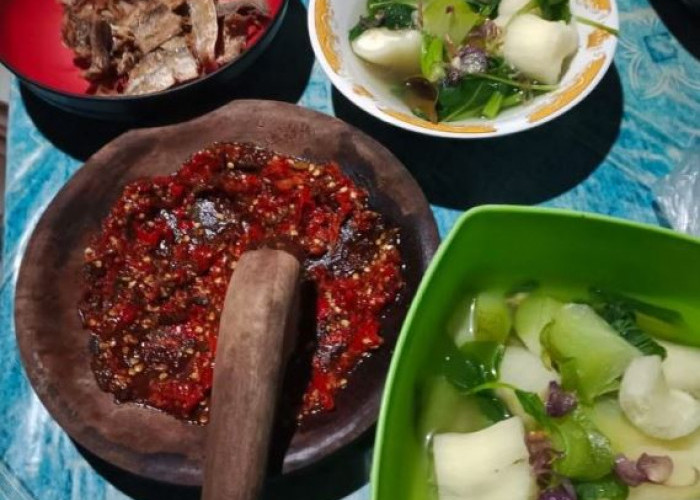 Tradisi Unik Sayur Bening Singkong: Memori Masa Kecil di Tanah Rantau