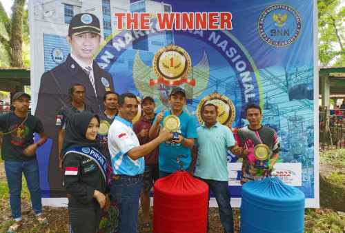 Ratusan Peserta Lomba Burung Perebutkan Juara BNNK Bengkulu Cup