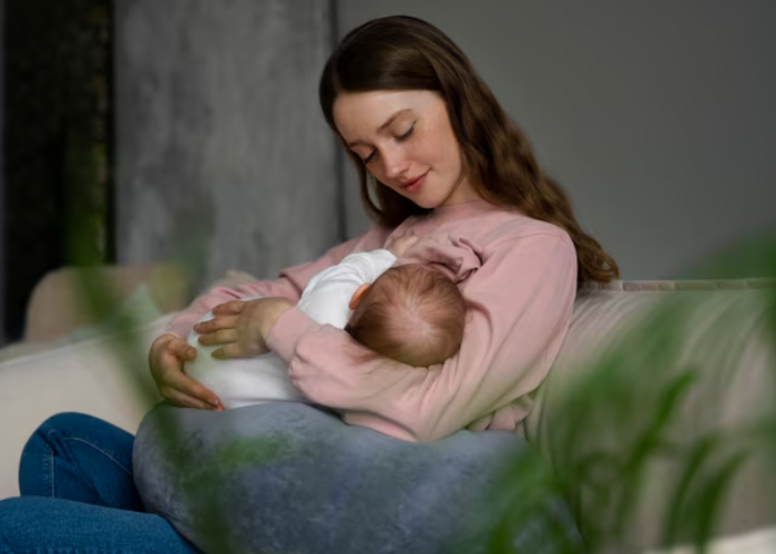 Ibu Menyusui yang Ingin Tetap Berpuasa Wajib Ikut Panduan Aman Ini 