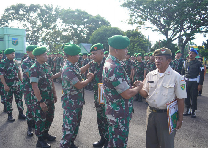 Terimakasih, Korem 041/Gamas Lepas Prajurit dan PNS Purna Tugas dengan Penuh Kehormatan