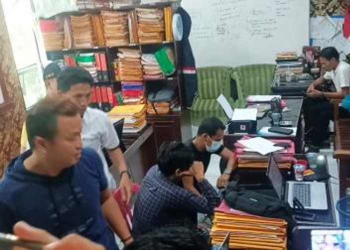 Kasus OTT Oknum Wartawan Makin Dalam, Penyidik Panggil Kades