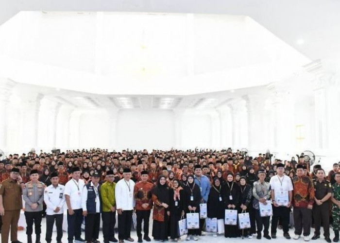 Walikota Bengkulu Titip Doa untuk Kemajuan Kota di Sela-Sela  Pelepasan Jamaah Calon Haji