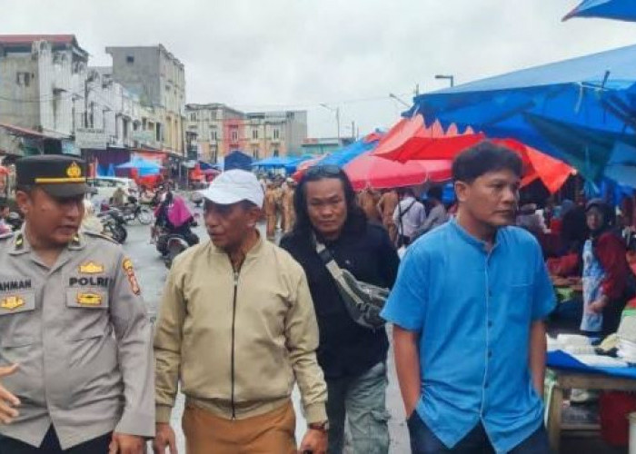 Pedagang yang Berjualan di Trotoar Diminta Masuk Semua ke Dalam Pasar Panorama