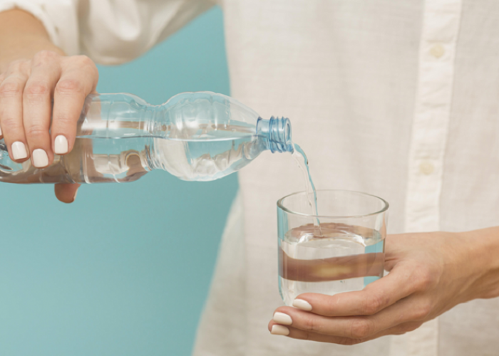 Banyak Sekali Manfaatnya Kalau Kita Rutin Minum Air Putih 8 Gelas   per Hari 