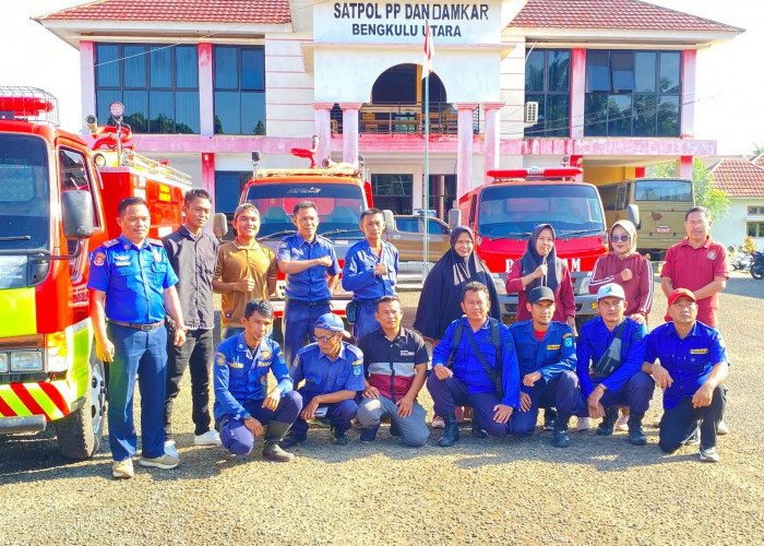 Satpol PP Damkar Bengkulu Utara Tempatkan Mobil Pemadam Kebakaran di  Hulu Palik dan Kerkap