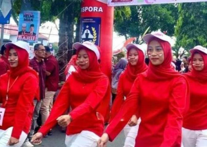 61 Regu Gerak Jalan Indah Warnai Kota Arga Makmur