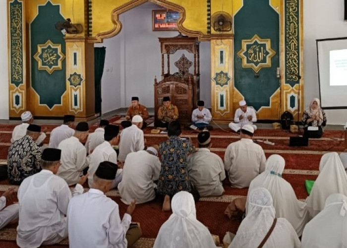 166 Jemaah Calon Haji Dilepas, Bupati Titip Doa untuk Seluma