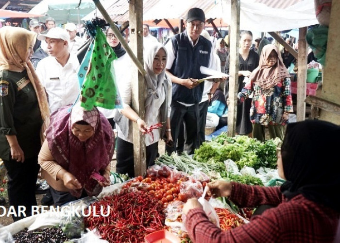  Bengkulu Tengah Lakukan Pengecekan Harga Sembako di Karang Tinggi