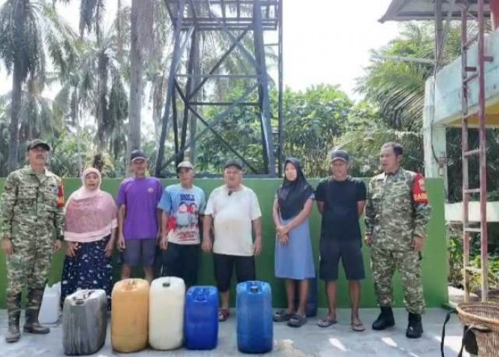 Kodim 0408 Bengkulu Selatan  Membuat Sumur Bor, Ini Yang Dirasakan Masyarakat Pasar Pino