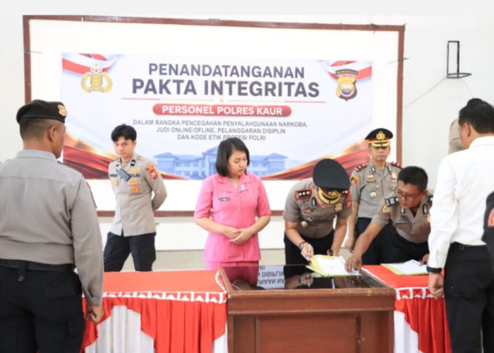 Polres Kaur Deklarasikan Perang terhadap Narkoba dan Judi, Seluruh Personel Teken Pakta Integritas