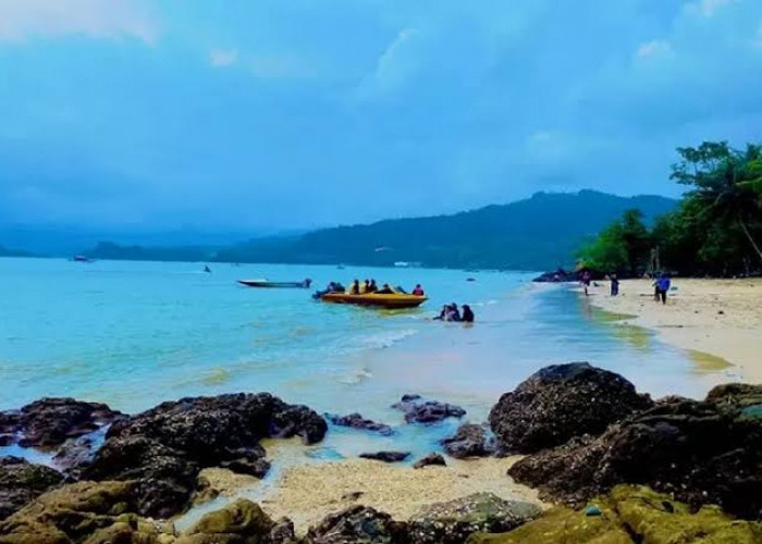 Pesona Pantai Mutiara, Tempat Wisata Yang Indah di Gumano Sulawesi Tenggara, Cocok Banget Buat Healing Bareng 