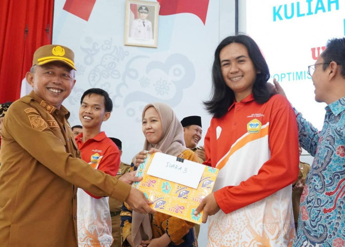 Tutup Kegiatan  KKN, Ini Pesan Penjabat Sekda Bengkulu kepada Mahasiswa Universitas Dehasen