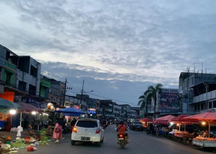 Simalakama Penertiban Pedagang Pasar Panorama: Petugas Beraksi, Pembeli Cari Praktis 