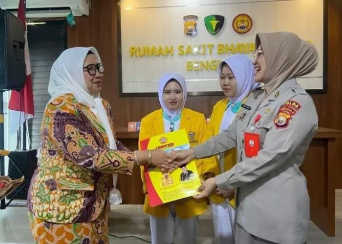 19 Mahasiswa Kebidanan FIKes Unived Diserahkan ke RS Bhayangkara Bengkulu