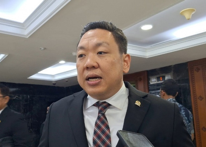 Wakil Ketua Komisi IX DPR RI  Usul Dapur MBG Dikembalikan ke Sekolah