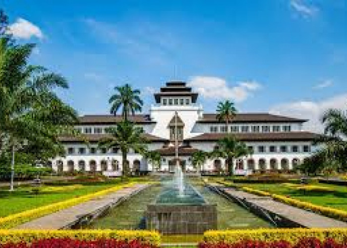 3 Tempat Makan Kekinian di Bandung, Enak dan Harganya Terjangkau, Wajib kunjungi saat liburan