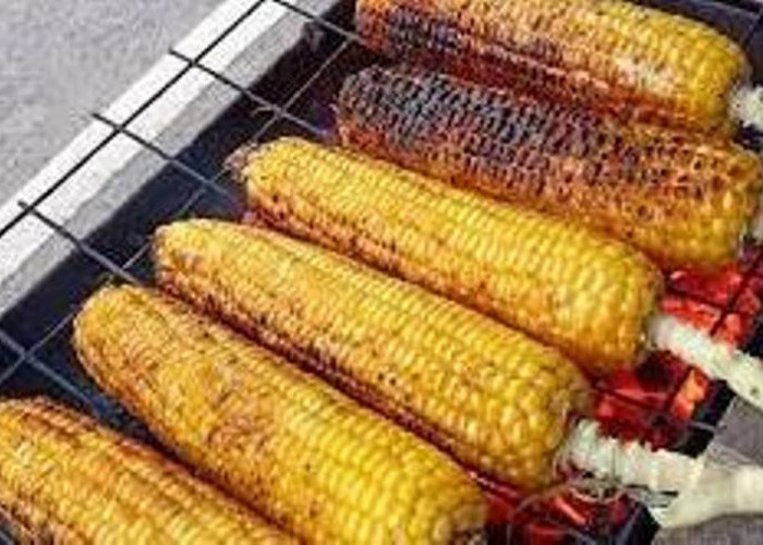 Ini Sebabnya, Malam Tahun Baru Identik Dengan Jagung Bakar