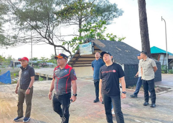 Walikota Bengkulu Gelar Aksi Bersih di Pantai Panjang
