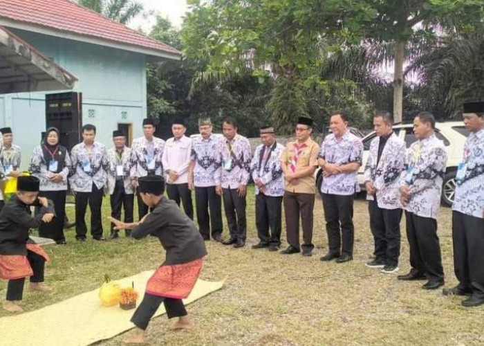Gelar Konferensi Kerja Kabupaten, PGRI Seluma Letakkan Batu Pertama Pembangunan Rumah Singgah