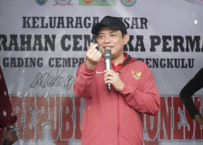  Pembagian Hadiah Acara HUT RI di Kelurahan Cempaka Permai Dihadiri Walikota