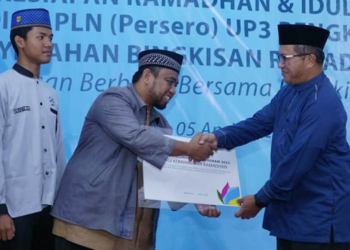 Peduli Pendidikan, Volunteer PLN Bengkulu Berbagi Kebahagiaan Ramadhan