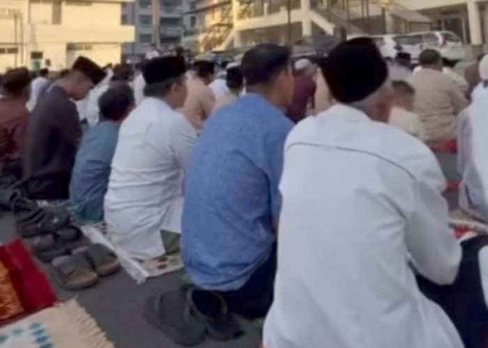 Ribuan Jamaah Padati Masjid At Tanwir, UM Bengkulu Gelar Salat Idul Fitri dengan Khidmat