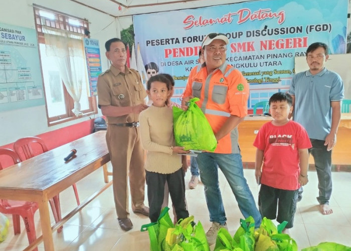 Perusahaan  Tambang Batu Bara   Bagikan Sembako Hingga Santunan Bagi Anak Yatim Piatu