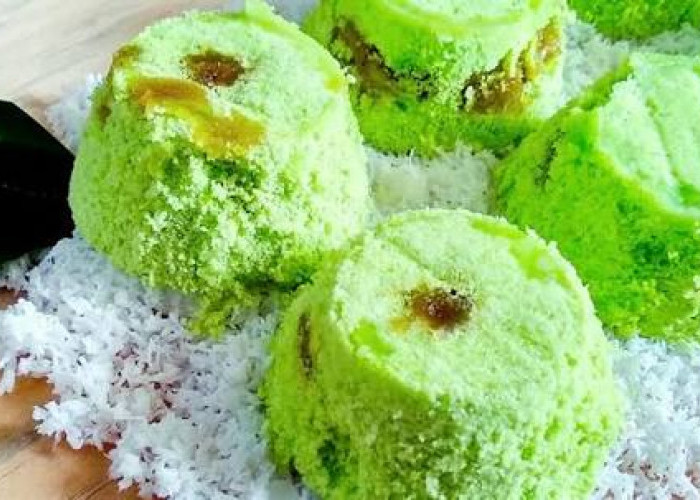 Kue Putu Manis dan Gurih: Kue Uap Tradisional yang Legendaris dan tak lekang oleh waktu di trenggalek
